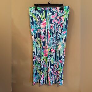 Lilly Pulitzer Georgia May Palazzo
Multicolor Tropical Wide Leg Pants Size
L